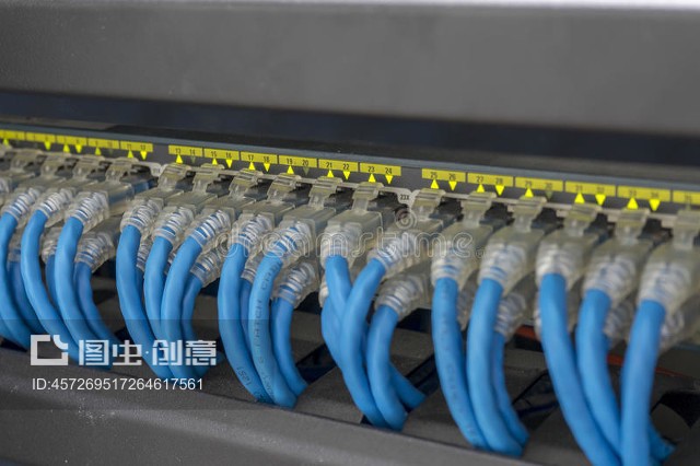 網(wǎng)絡(luò)設(shè)備核心 交換機(jī)樞紐與電纜的協(xié)同作用